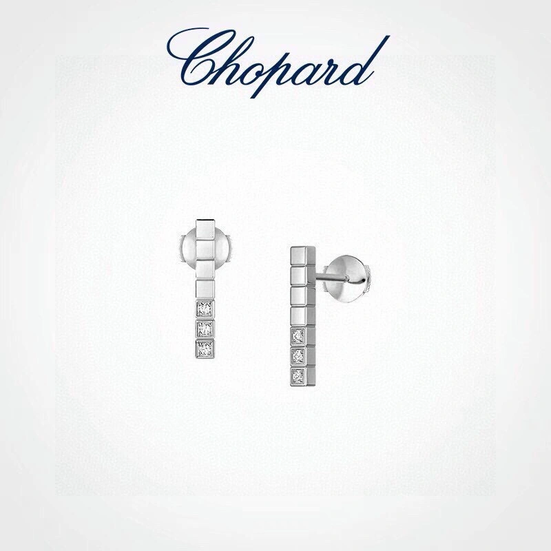 Bold Chopard Earrings 212654