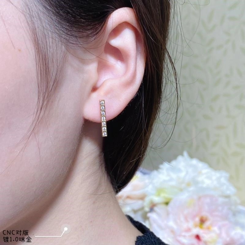 Trendsetting Chopard Earrings 210867