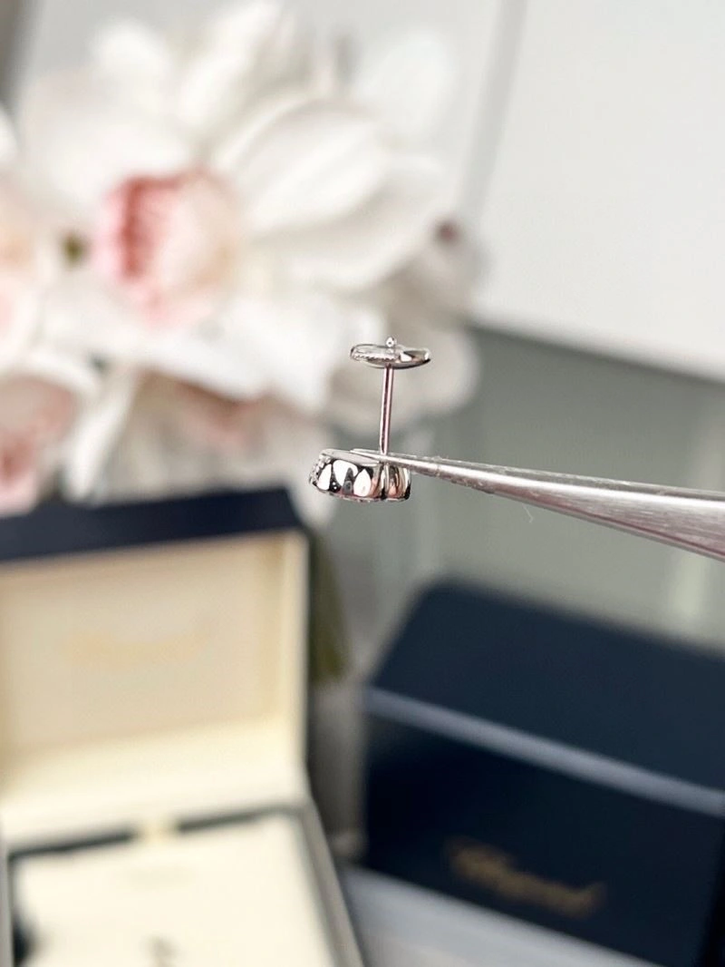Chopard Earrings Minimalist 210843