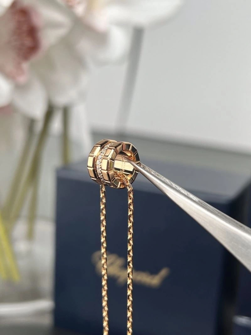 Stylish Chopard Necklaces 212651