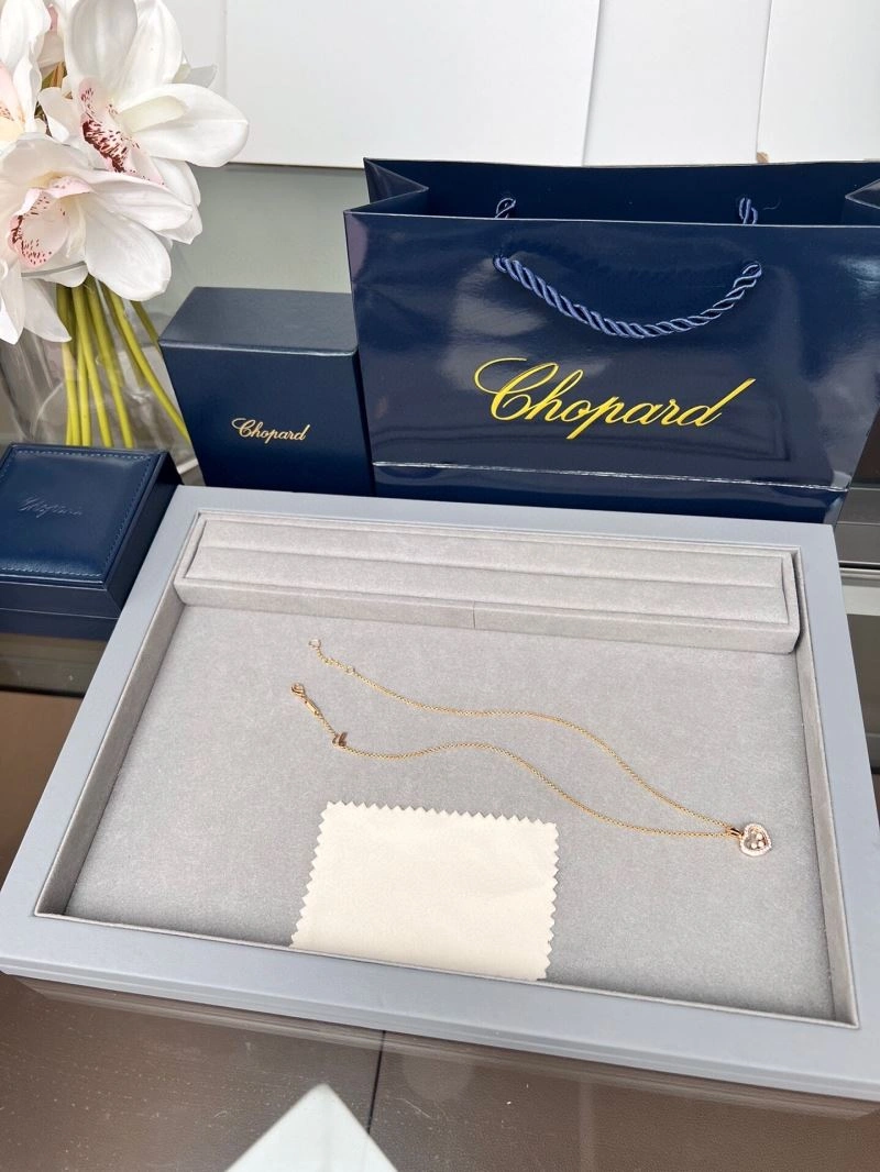 Versatile Chopard Necklaces 212249