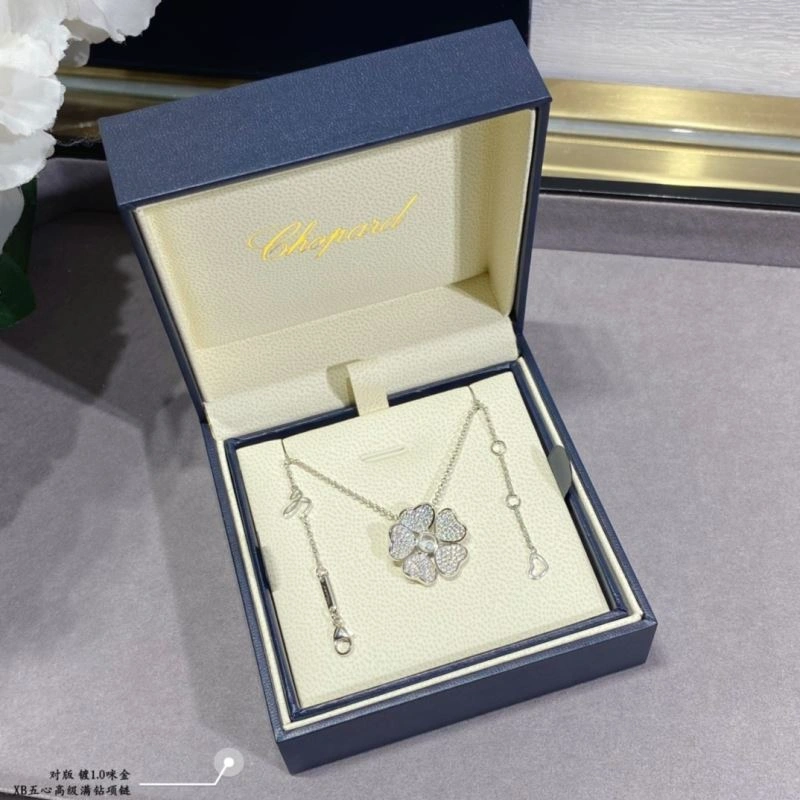 Bright Chopard Necklaces 212241