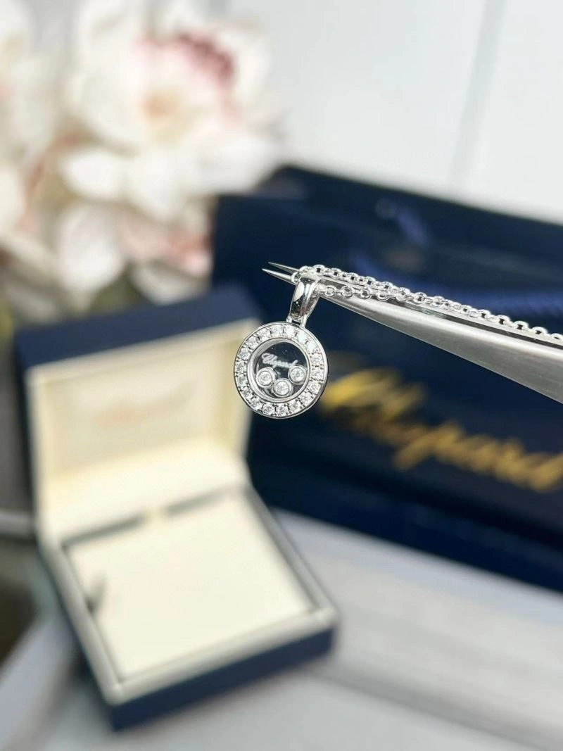 Supportive Chopard Necklaces 212225