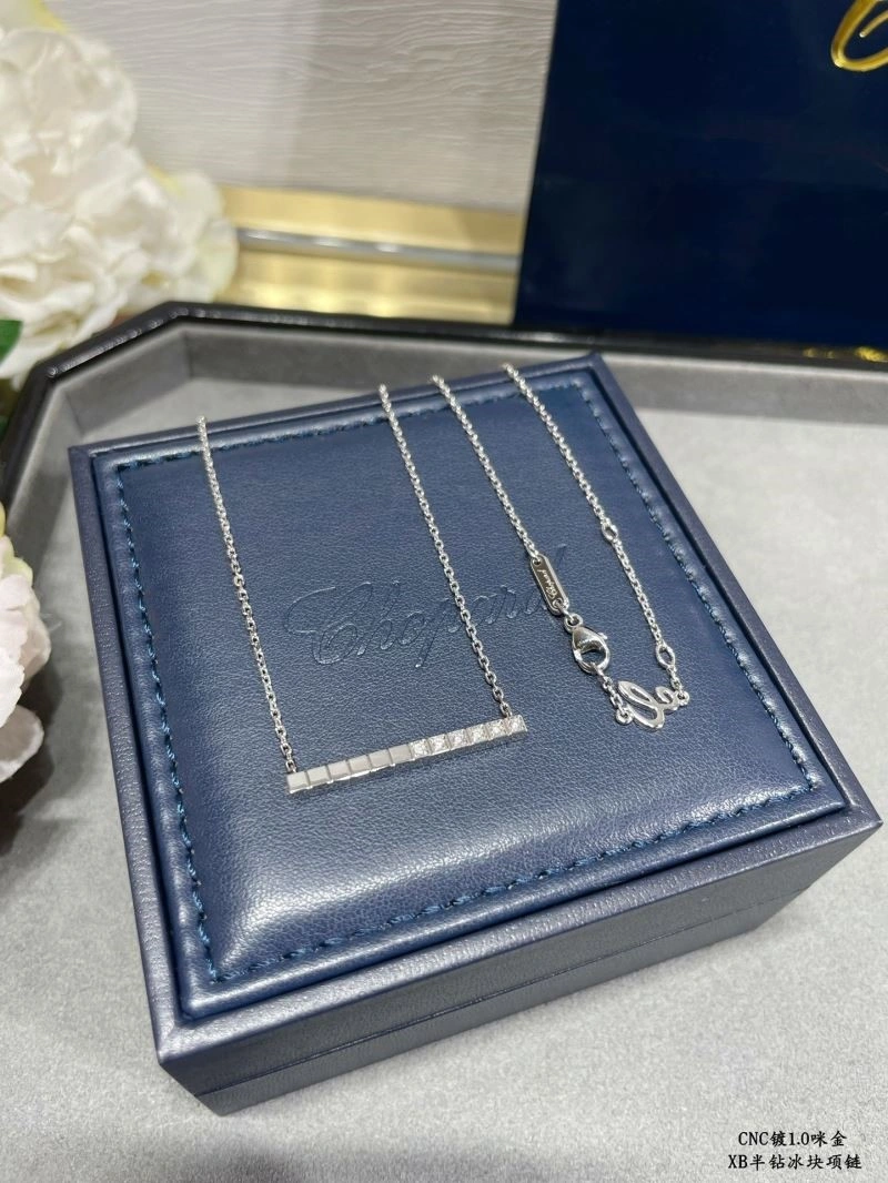 RelaxedFit Chopard Necklaces 210836