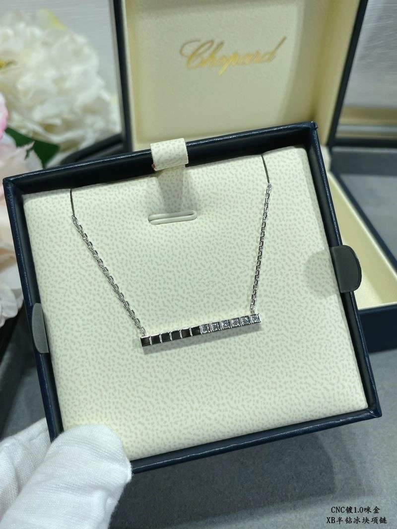 RelaxedFit Chopard Necklaces 210836