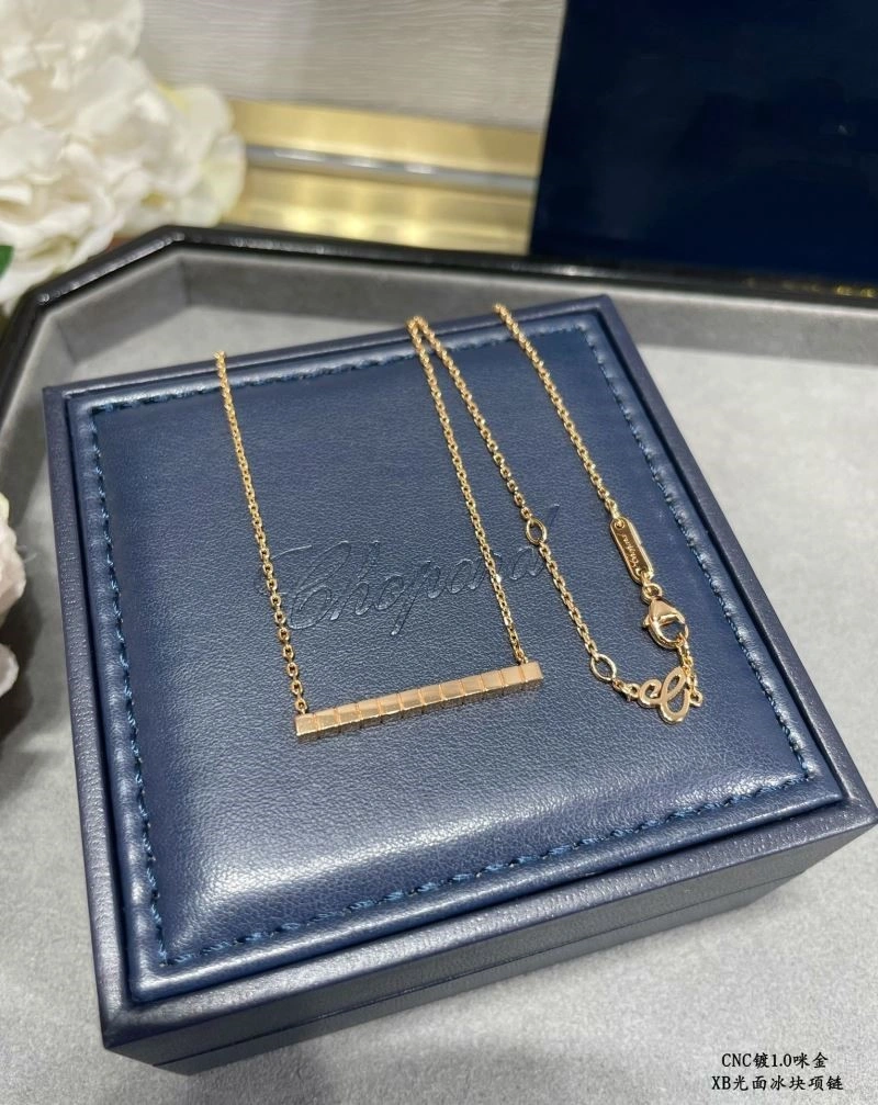 Affordable Chopard Necklaces 210827