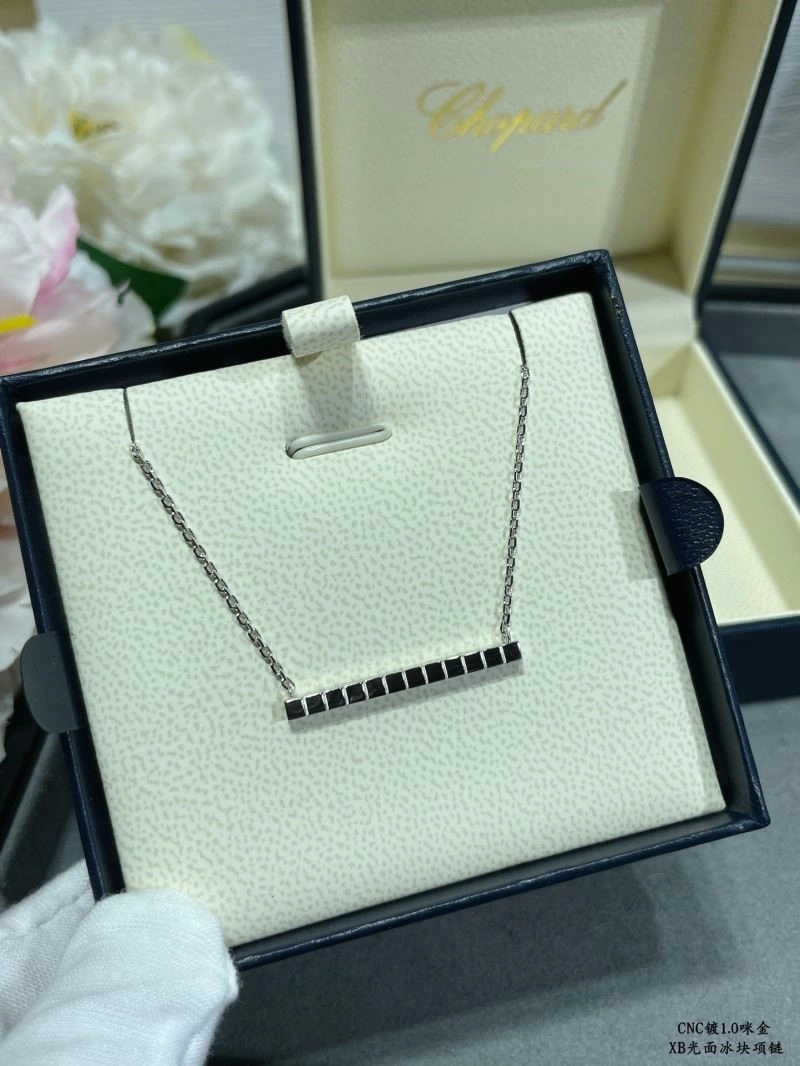 Affordable Chopard Necklaces 210827