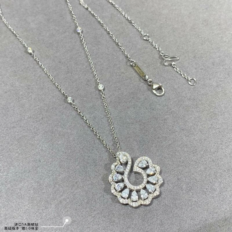 Chopard Necklaces Sophisticated 209944