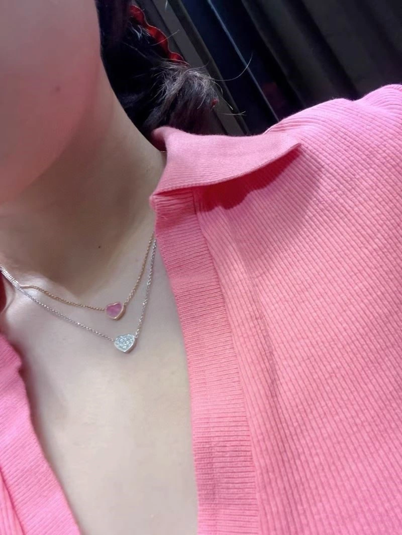 Sleek Chopard Necklaces 209402
