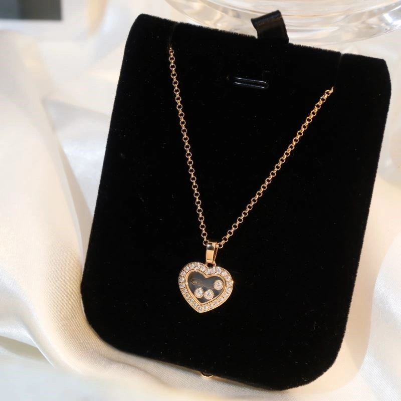Trendsetting Chopard Necklaces 209394