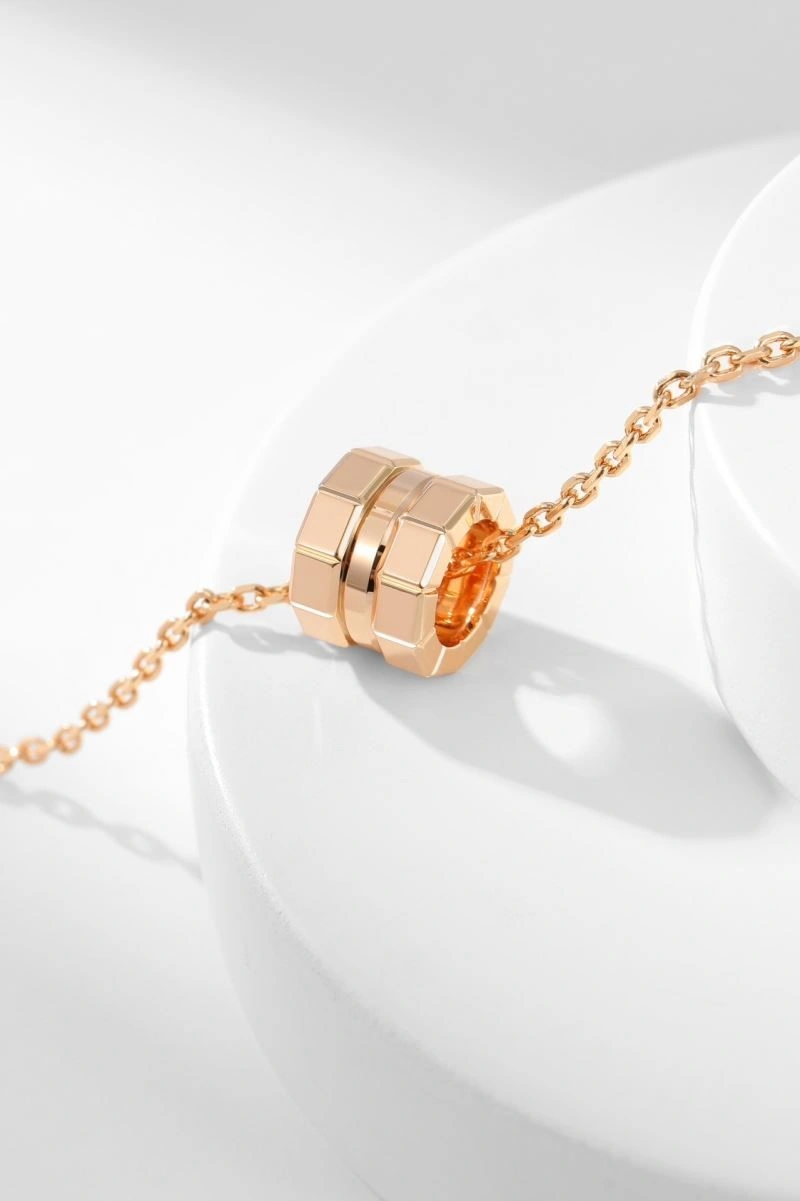 WrinkleFree Chopard Necklaces 209396