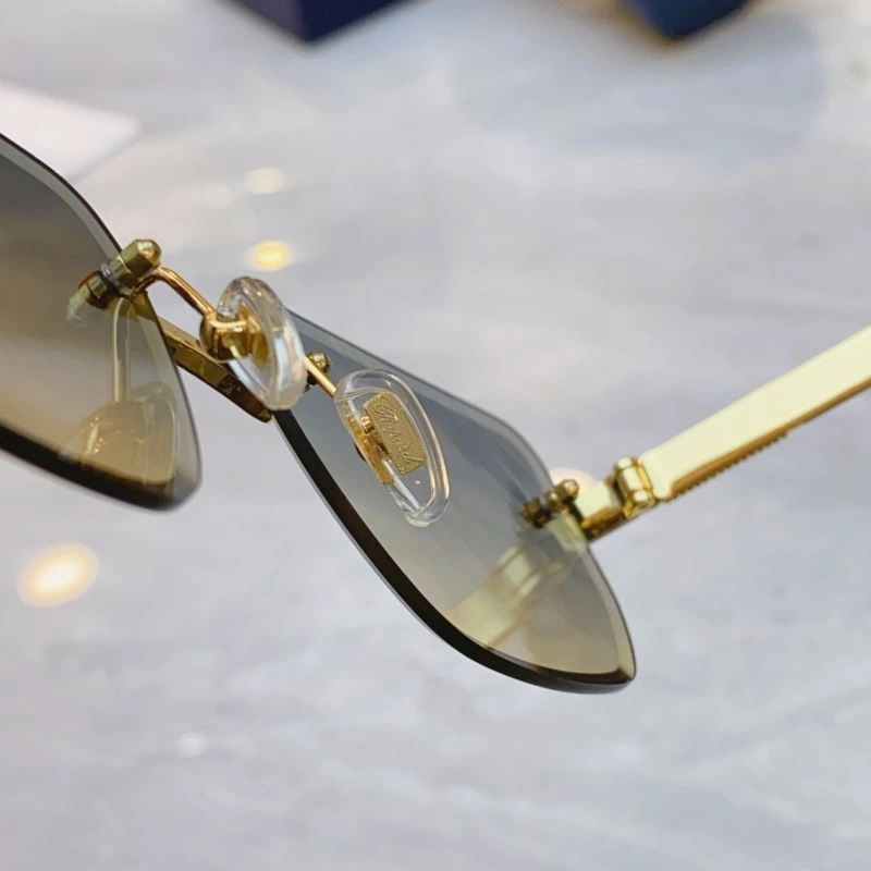 Minimalist Chopard Sunglasses 278639