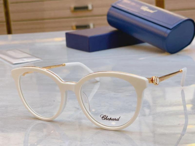 Minimalist Chopard Sunglasses 278610
