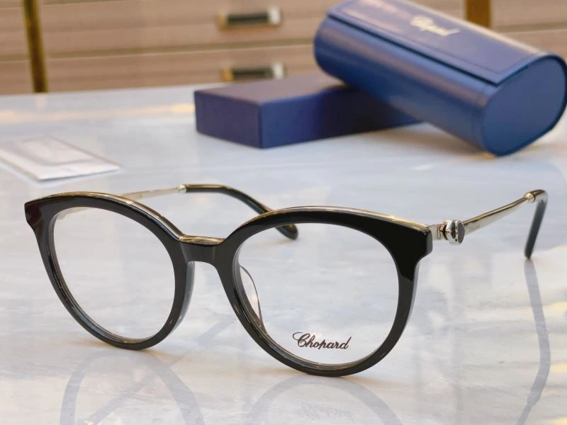 Minimalist Chopard Sunglasses 278610