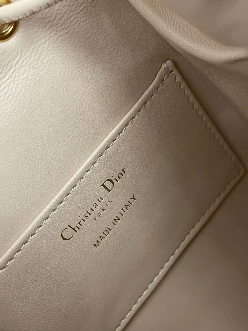 Christian Dior Backpacks Resilient 47812