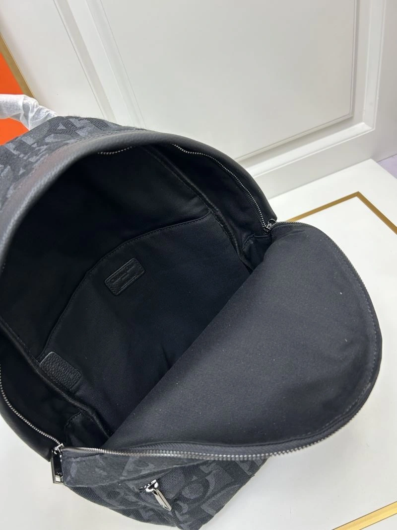 Minimalist Christian Dior Backpacks 84337