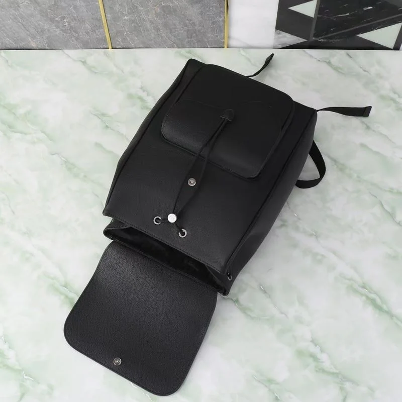 Refined Christian Dior Backpacks 46609