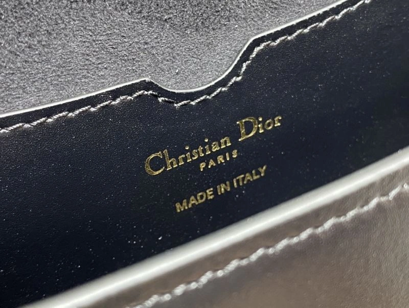 Christian Dior Bobby Bags ModernLook 71250