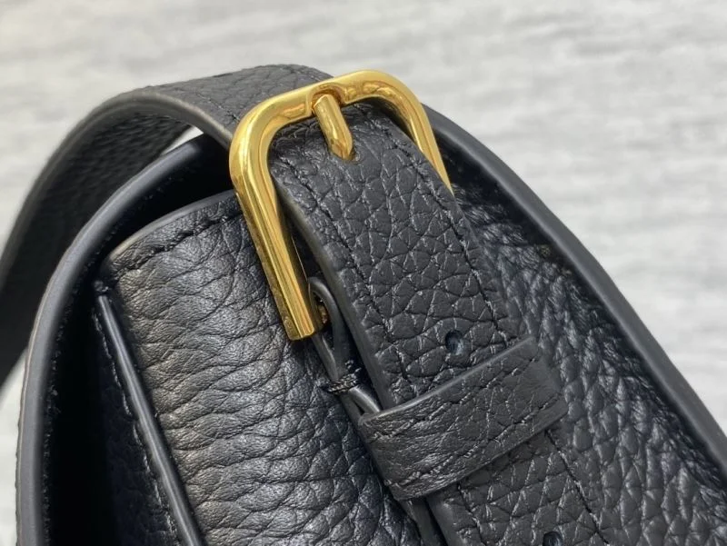 Refined Christian Dior Bobby Bags 47663