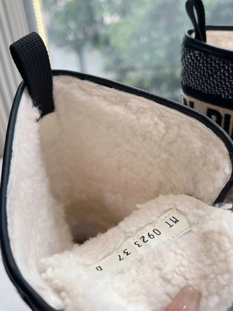 AllSeason Christian Dior Boots 21330