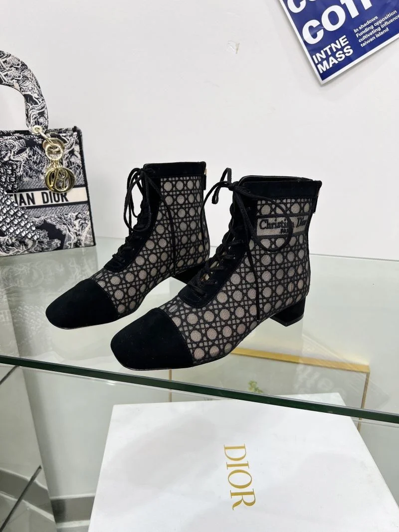 SmoothTexture Christian Dior Boots 22590