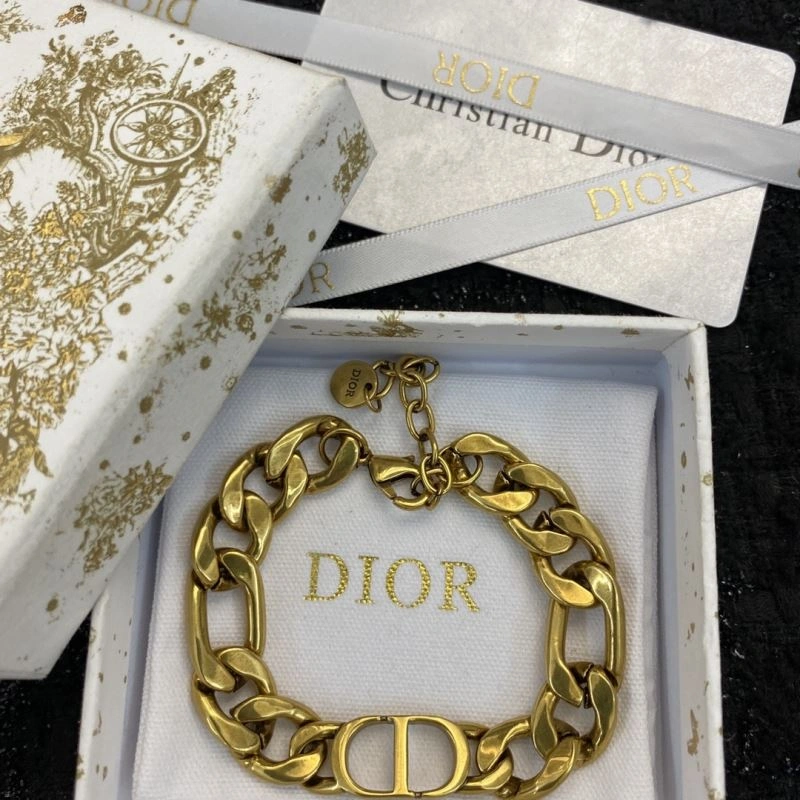 HighQuality Christian Dior Bracelets 236066