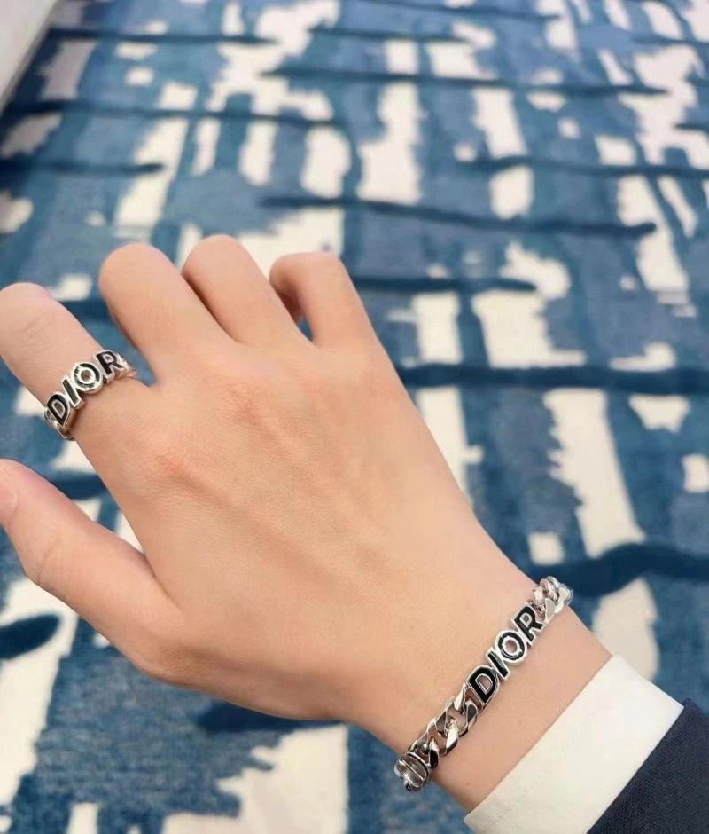 Flexible Christian Dior Bracelets 235894