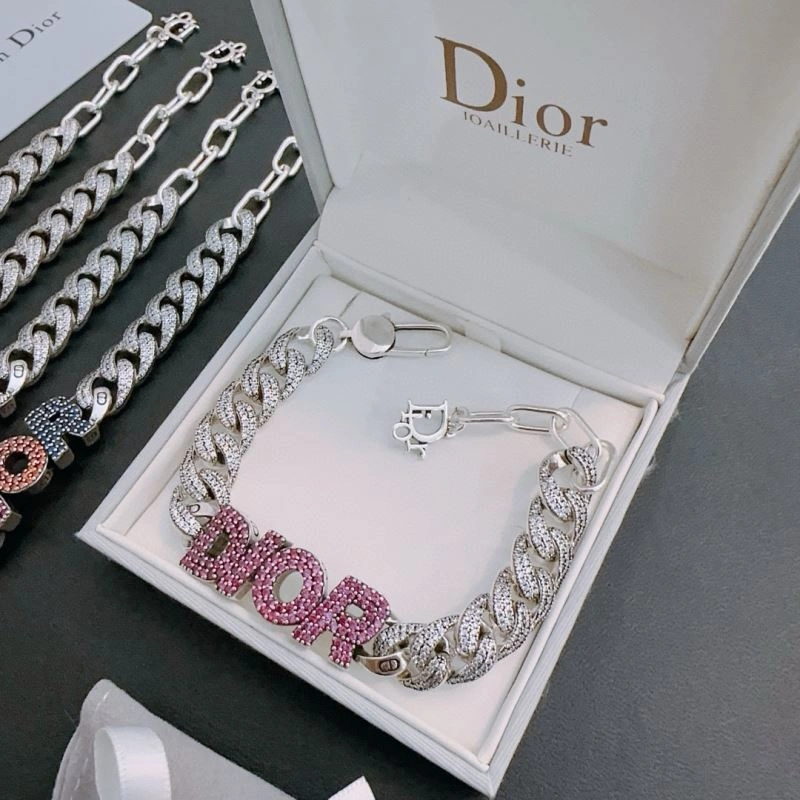 Durable Christian Dior Bracelets 235875