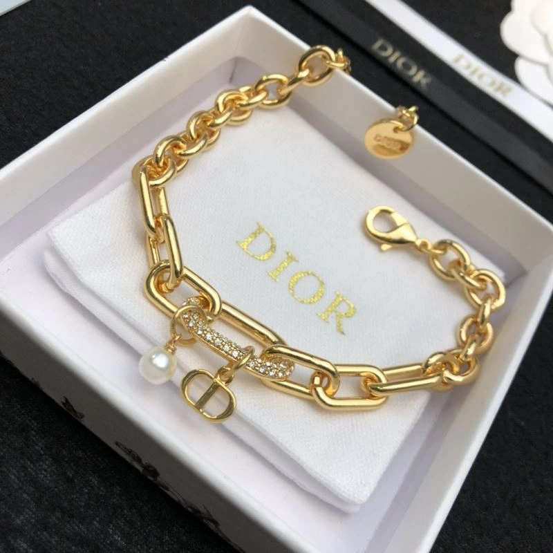 Efficient Christian Dior Bracelets 236383