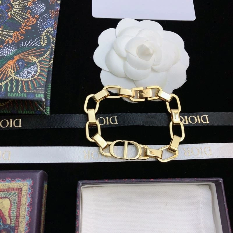 Affordable Christian Dior Bracelets 236220