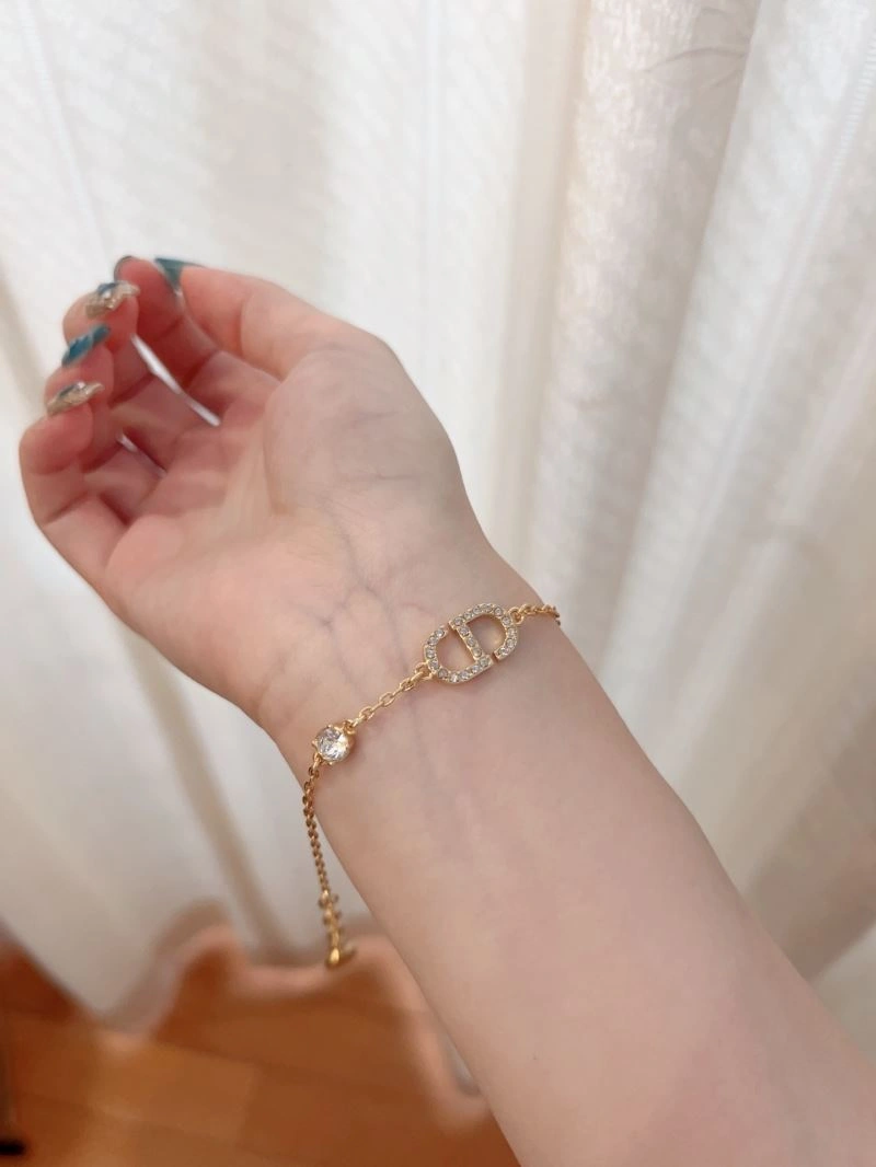 Snug Christian Dior Bracelets 236213