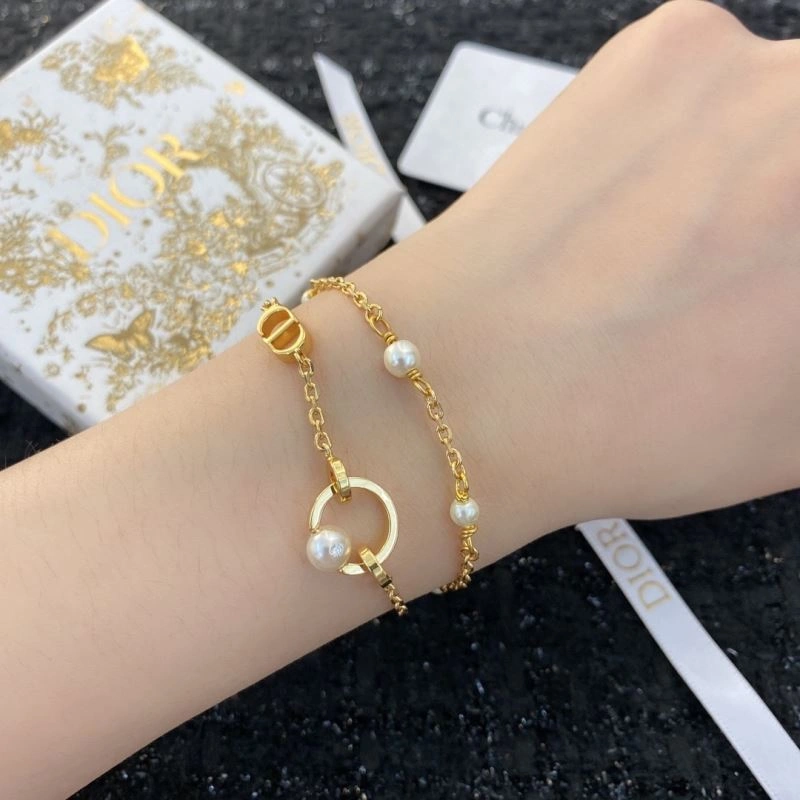 Popular Christian Dior Bracelets 236222