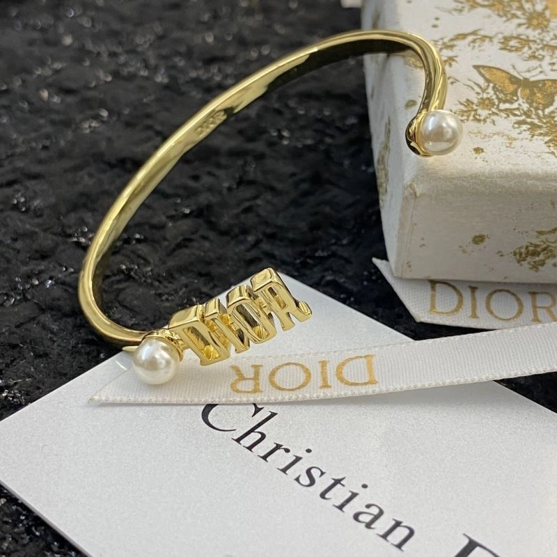 Bright Christian Dior Bracelets 236195