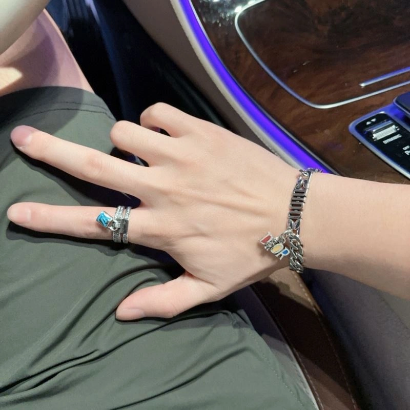 Timeless Christian Dior Bracelets 235363