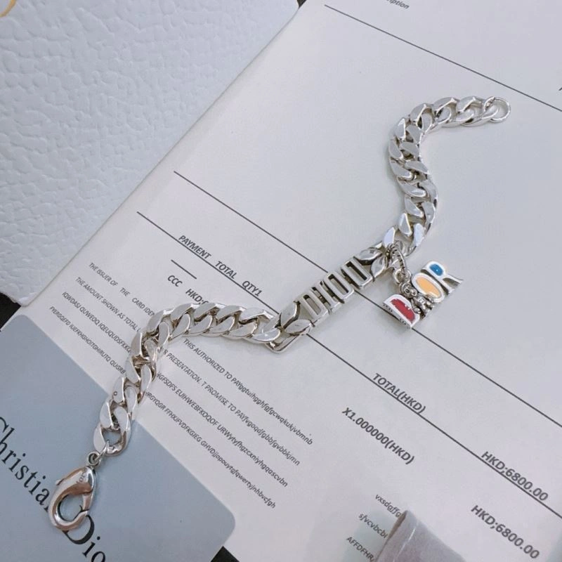 Timeless Christian Dior Bracelets 235363