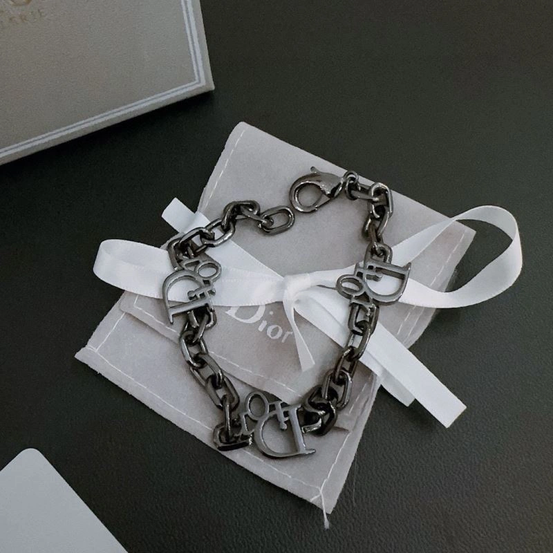Snug Christian Dior Bracelets 235173