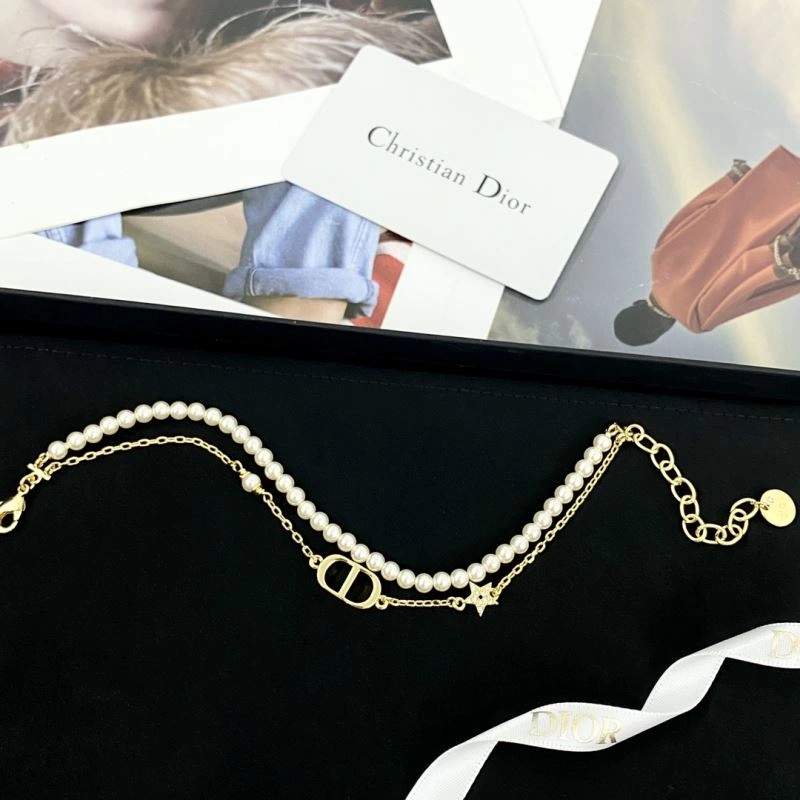 Vibrant Christian Dior Bracelets 235165