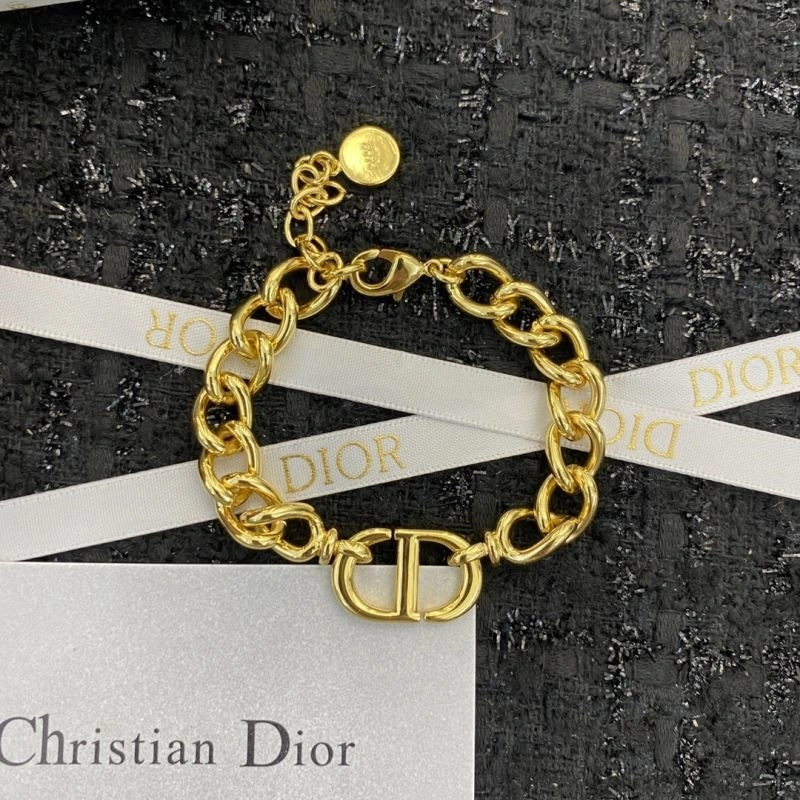 TechFriendly Christian Dior Bracelets 234316