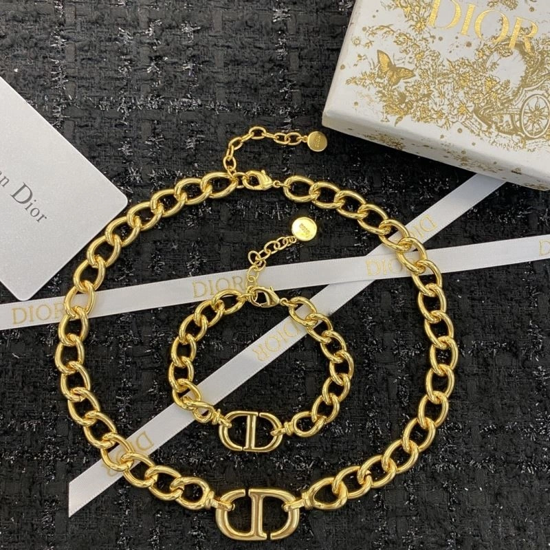 TechFriendly Christian Dior Bracelets 234316