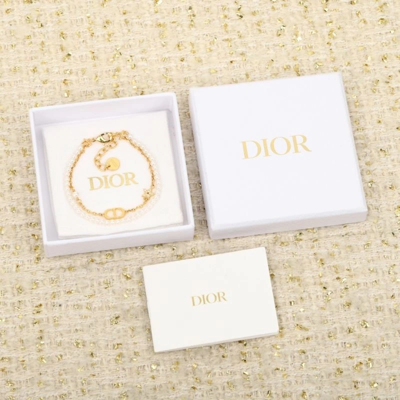 Christian Dior Bracelets Lightweight 234323