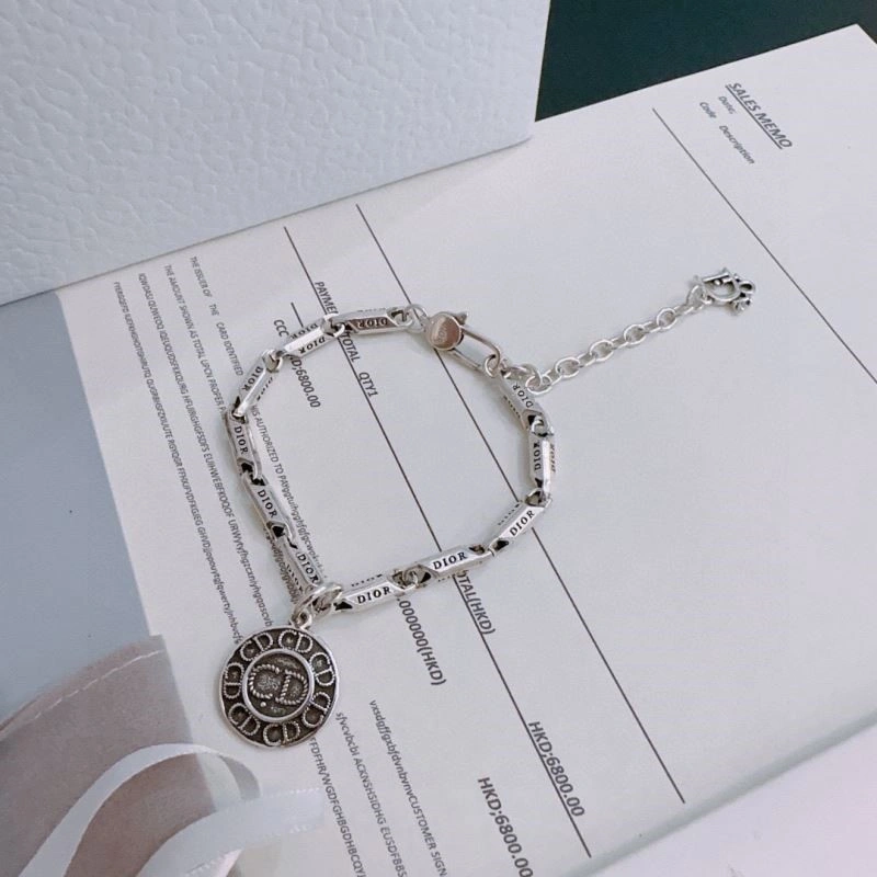 SoftTouch Christian Dior Bracelets 234303