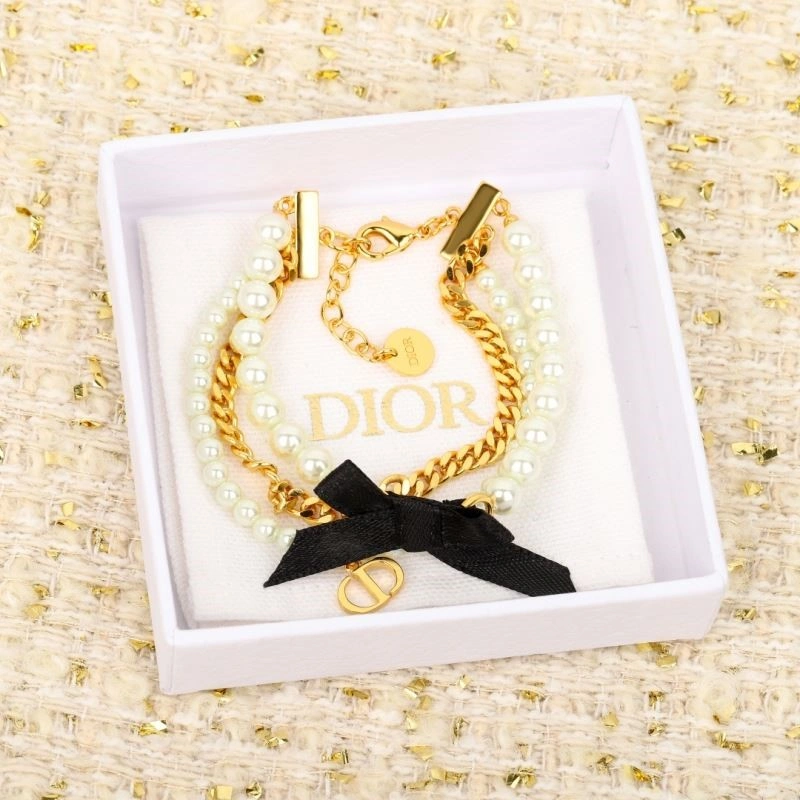 Fashionable Christian Dior Bracelets 234269