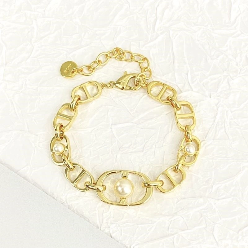 Resilient Christian Dior Bracelets 234048