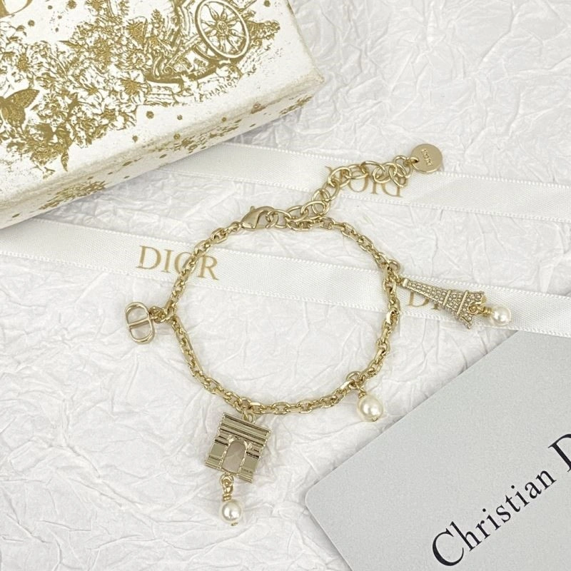 Attractive Christian Dior Bracelets 234036