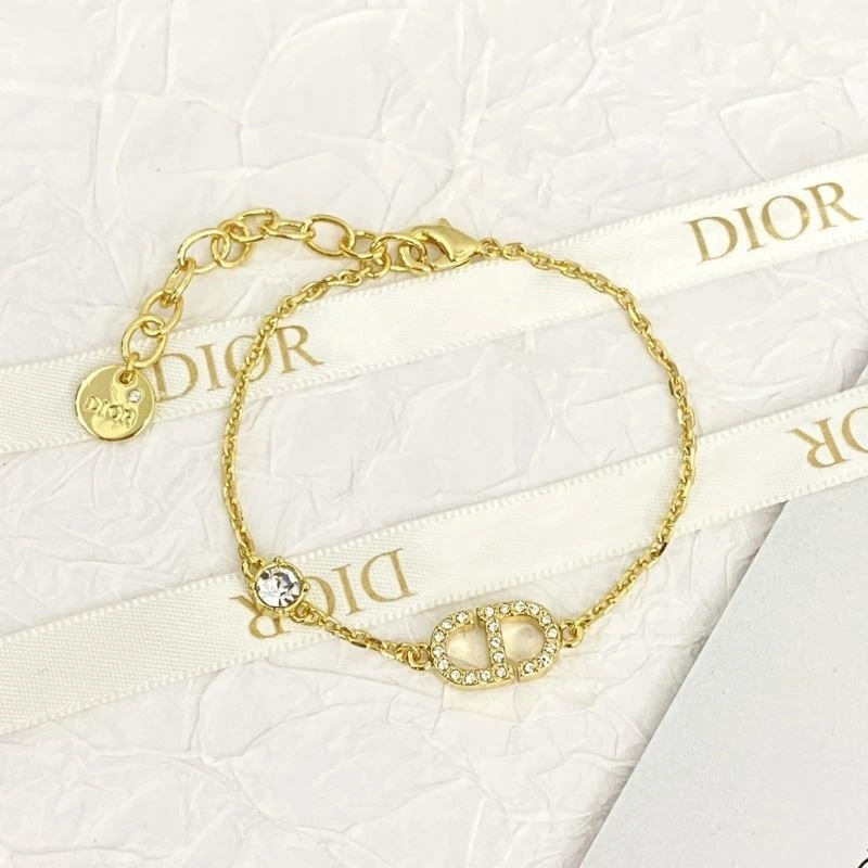Sporty Christian Dior Bracelets 234028