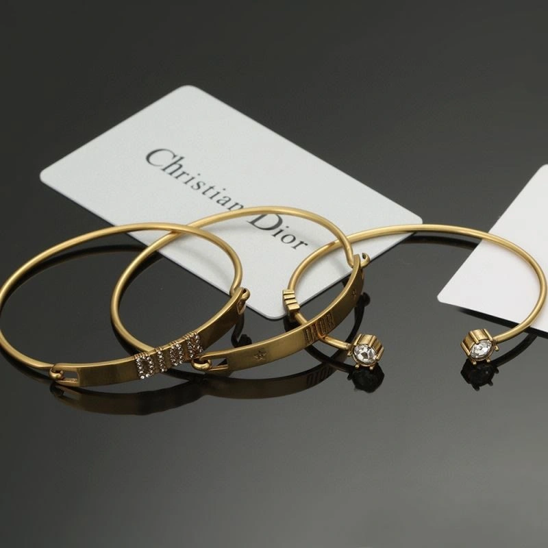 Attractive Christian Dior Bracelets 234032