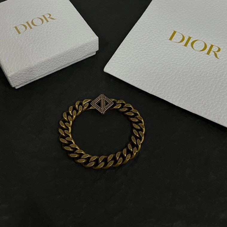 Snug Christian Dior Bracelets 234001