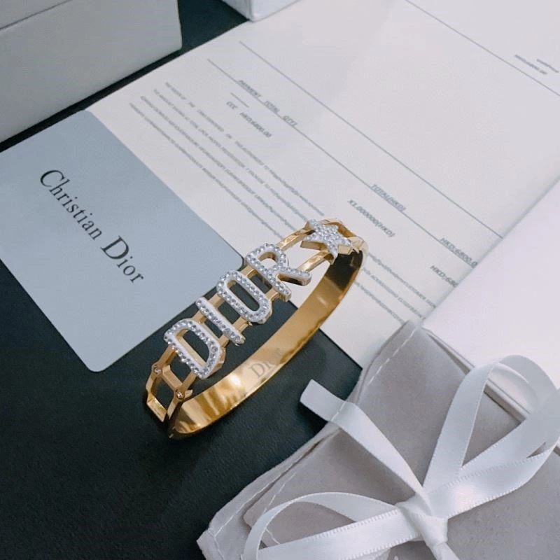 Breathable Christian Dior Bracelets 234056