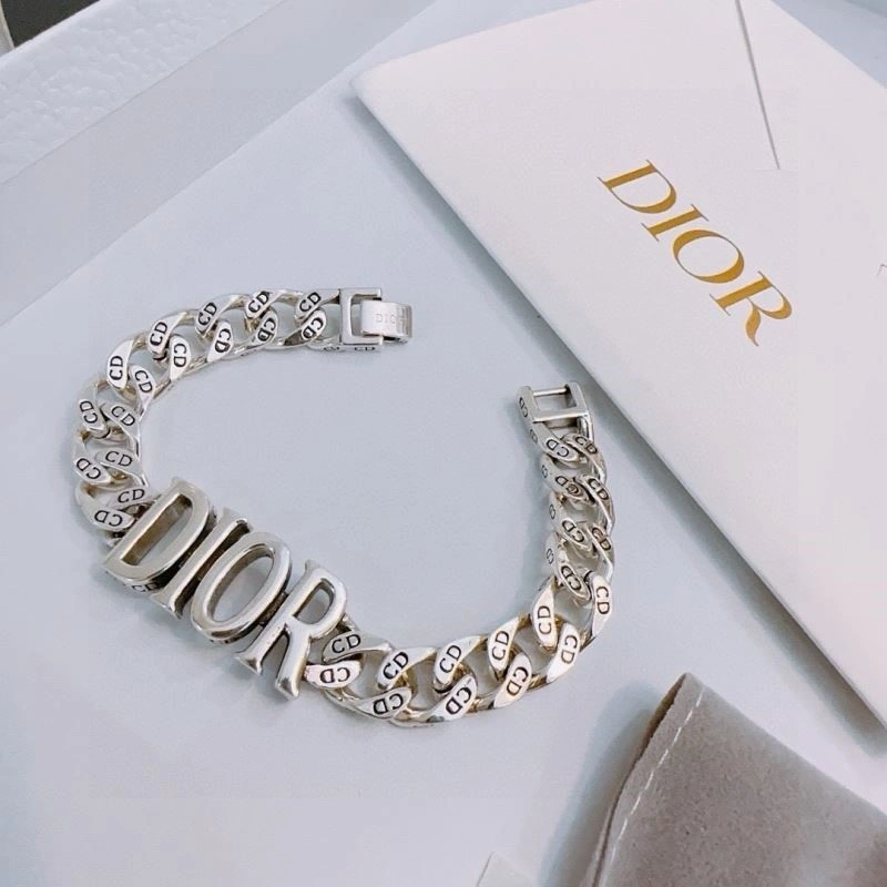 Supportive Christian Dior Bracelets 233966