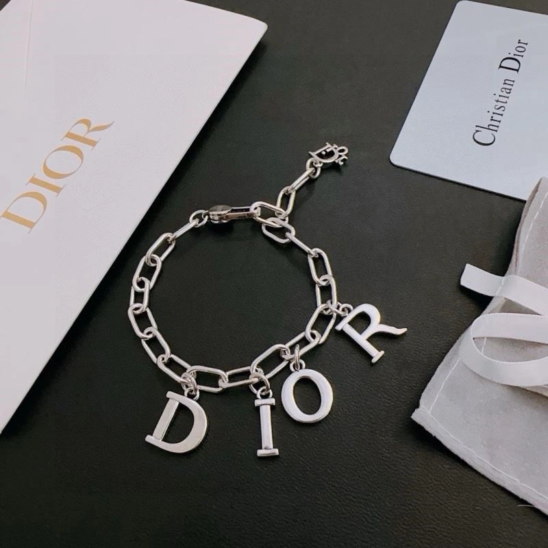 Bright Christian Dior Bracelets 233959